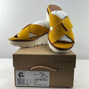 Gentle Souls by Kenneth Cole Lavern Wedge Mules Marigold size 5